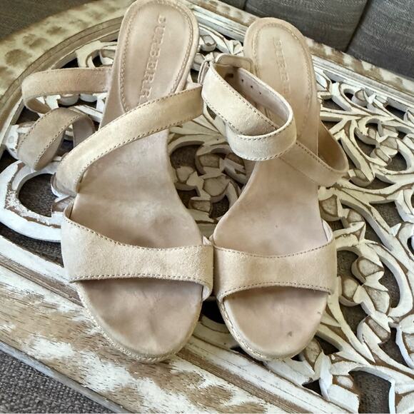 Burberry Cream Suede Leather Ankle Wrap Wedge Sandals Shoes Women’s 37 US 7 - Picture 15 of 16
